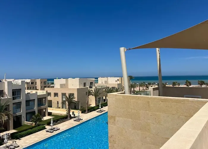 3 Bdr Sea View With Private Roof Mangrovy El Guna شقة *