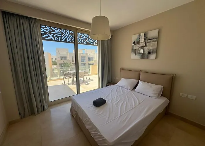 شقة 3 Bdr Sea View With Private Roof Mangrovy El Guna الغردقة