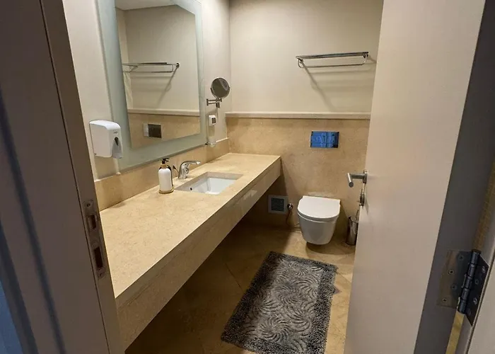 شقة 3 Bdr Sea View With Private Roof Mangrovy El Guna *